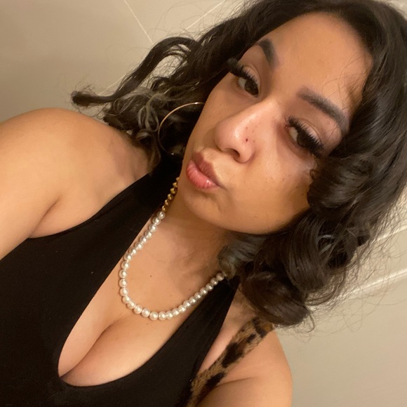 Meet your Posher, Jules - Picture 7 of 10